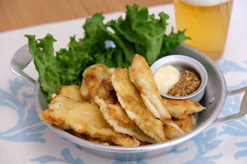 メインビジュアル：〈1人分ほぼ100円！おつまみレシピ③〉カレー味のチキンスティック