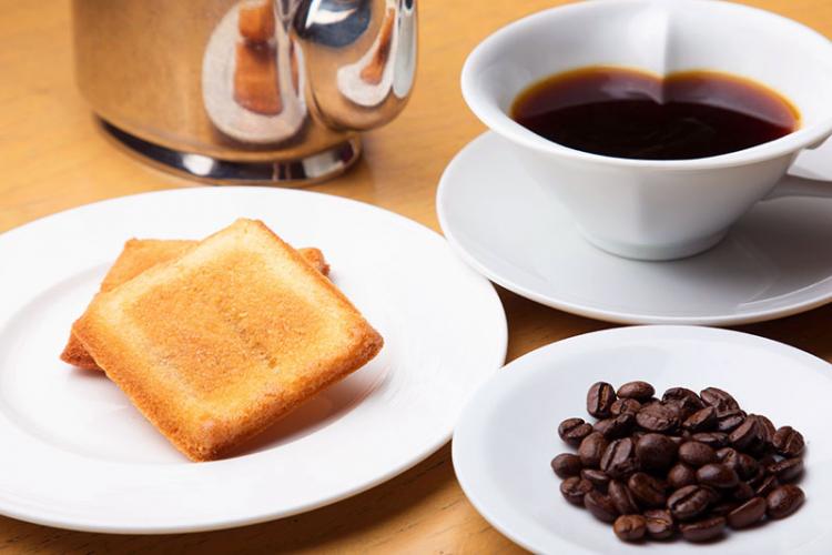 バターフィナンシェ × コーヒー