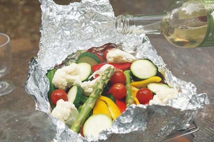 野菜のワイン蒸し