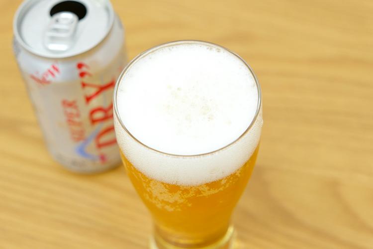 キンキンDRYの泡