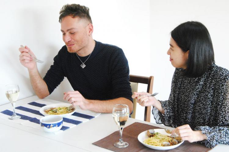 ボンゴレ・スパゲッティの出来に大満足のふたり