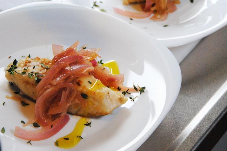 鯛のソテー玉ねぎソース