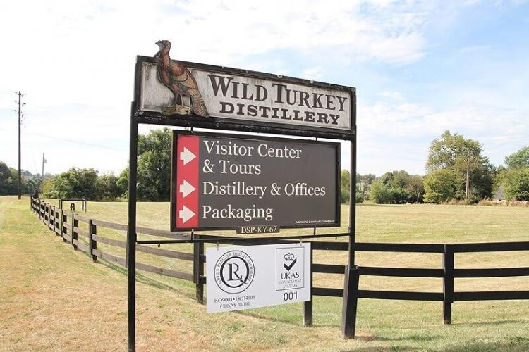 この看板を見落としてしまいバンジージャンプを見ることに