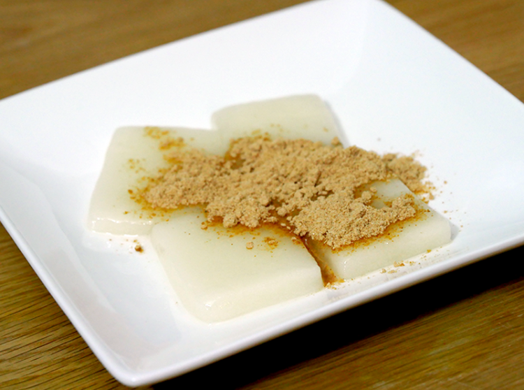 お持ちにきなこ