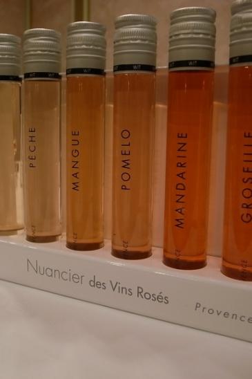 スパークリングワインもあるので、辛口タイプをお試しください